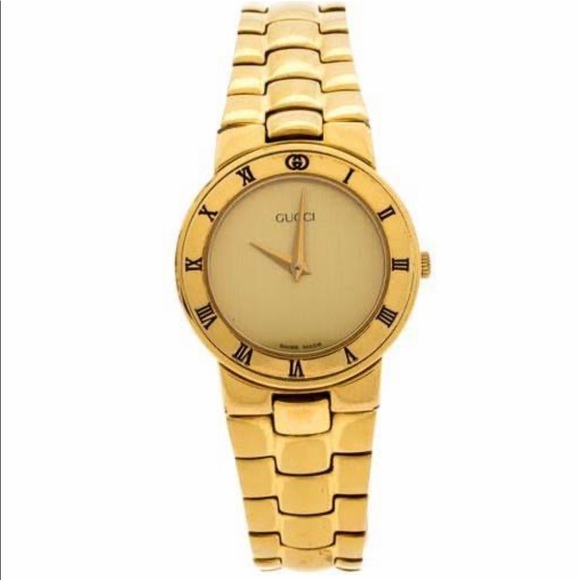 Vintage Gold Gucci Watch 25mm